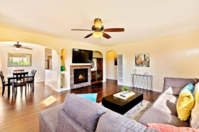 Pacific Oasis - Large Patio, Parking & Walk to Beach